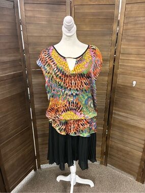 Alberto Makali Multicolor Keyhole Neck Printed Dress